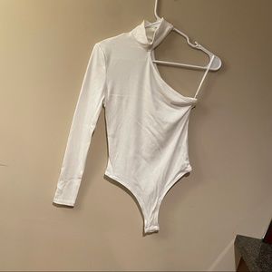 SHEIN white one sleeve body suit